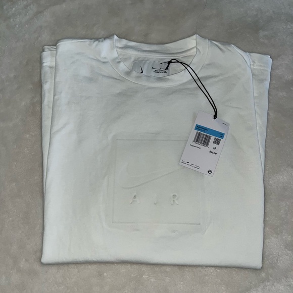 White Nike shirt - Adult Unisex - M - Picture 4 of 6